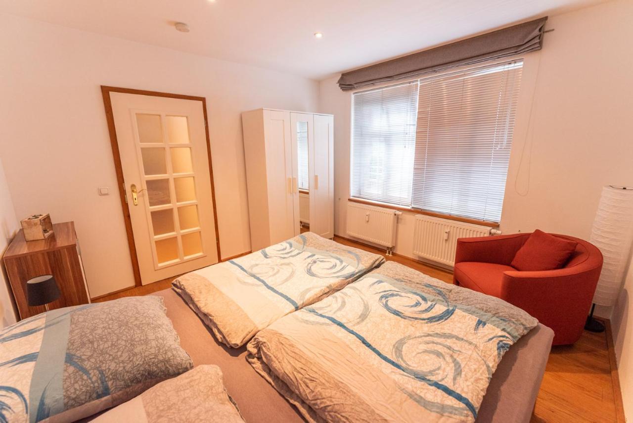 Designer Unterkunft In 15. Jahrhundert Altbau 75 M² Fuer Max. 4 Personen Eltville am Rhein Exterior foto