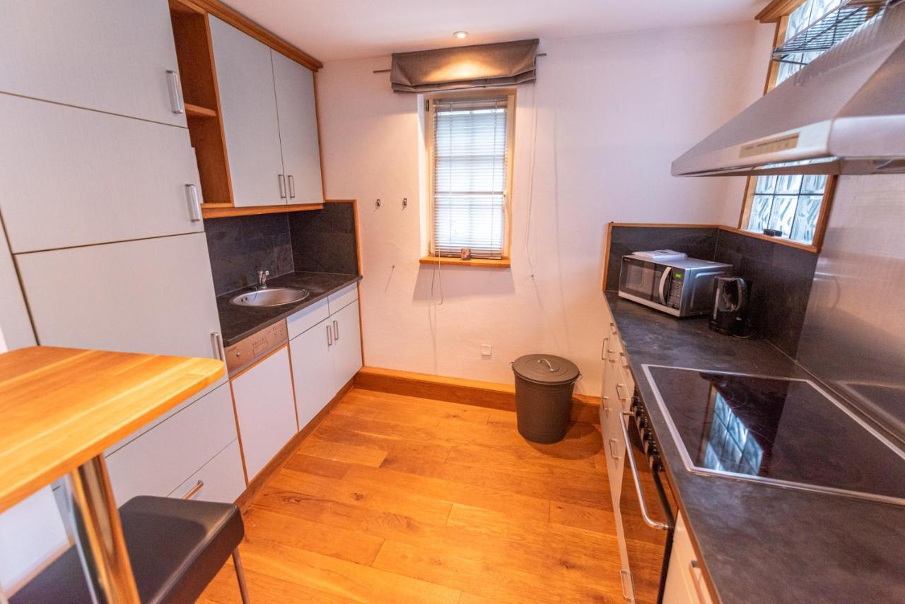 Designer Unterkunft In 15. Jahrhundert Altbau 75 M² Fuer Max. 4 Personen Eltville am Rhein Exterior foto