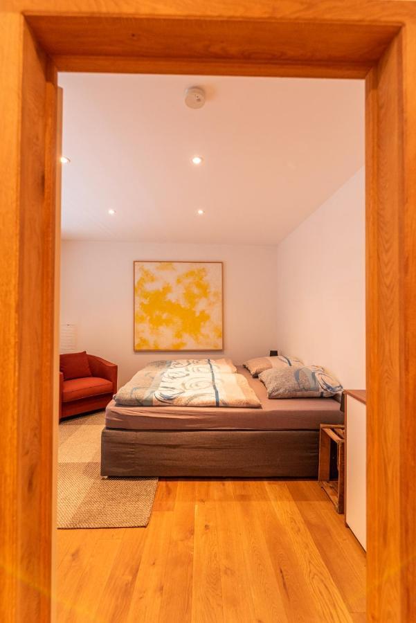 Designer Unterkunft In 15. Jahrhundert Altbau 75 M² Fuer Max. 4 Personen Eltville am Rhein Exterior foto
