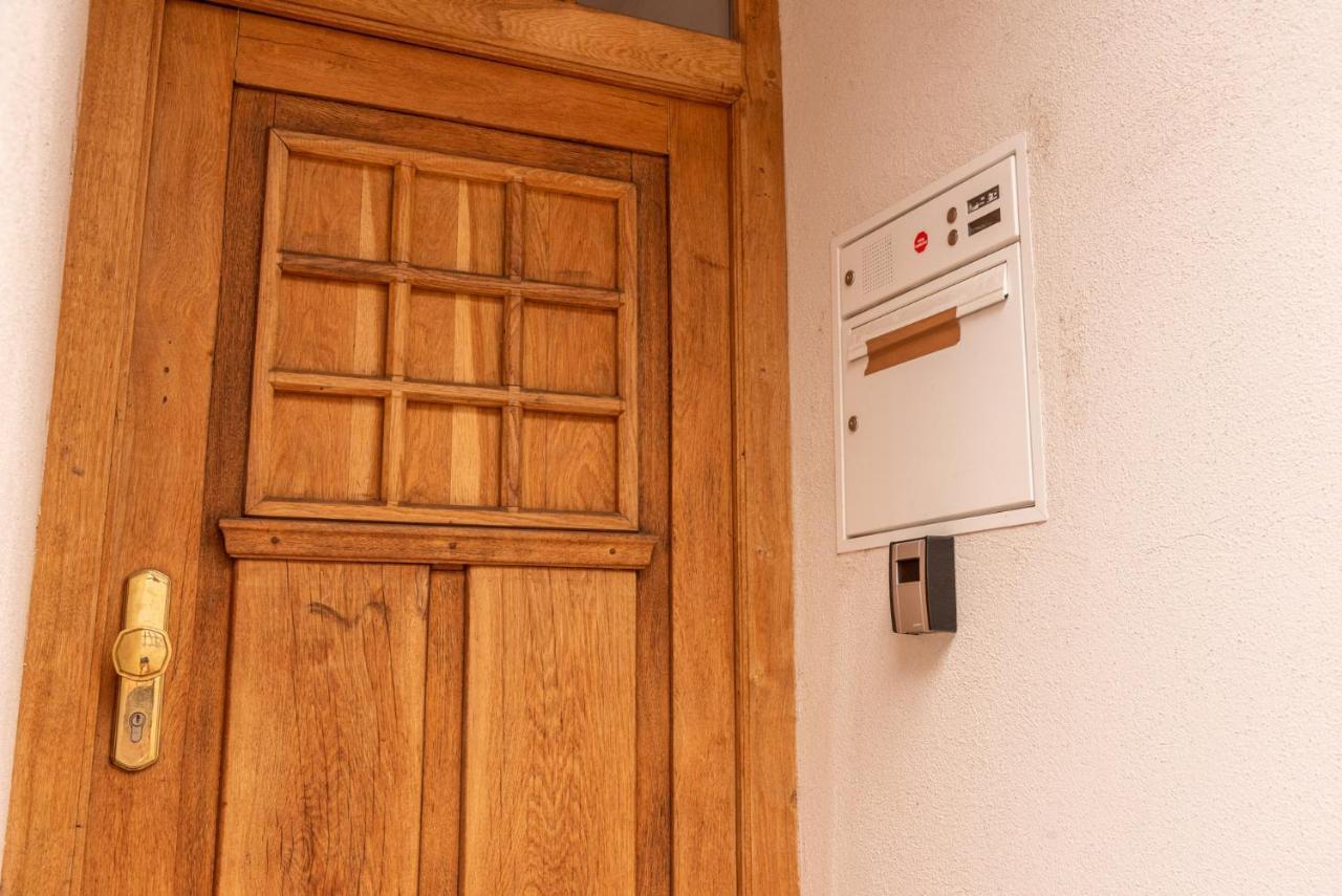 Designer Unterkunft In 15. Jahrhundert Altbau 75 M² Fuer Max. 4 Personen Eltville am Rhein Exterior foto