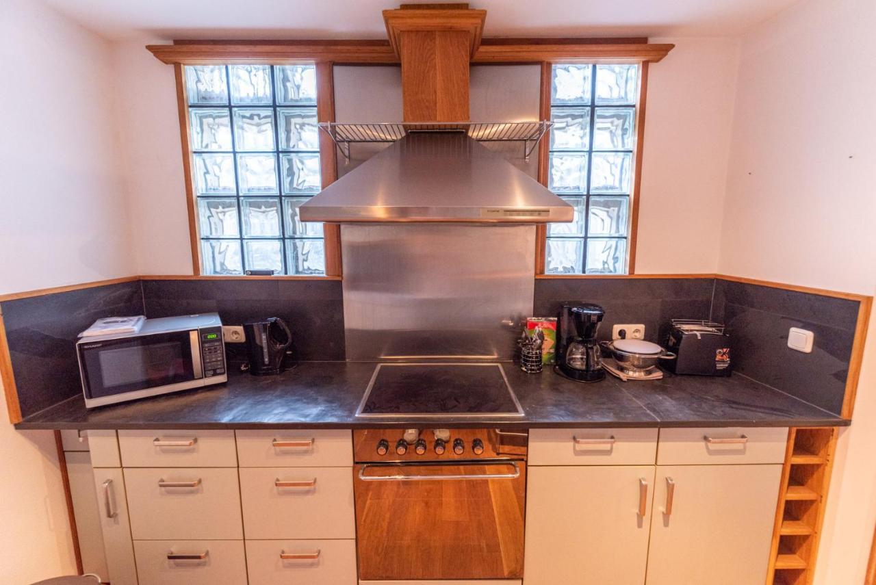 Designer Unterkunft In 15. Jahrhundert Altbau 75 M² Fuer Max. 4 Personen Eltville am Rhein Exterior foto