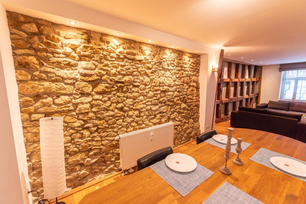 Designer Unterkunft In 15. Jahrhundert Altbau 75 M² Fuer Max. 4 Personen Eltville am Rhein Exterior foto