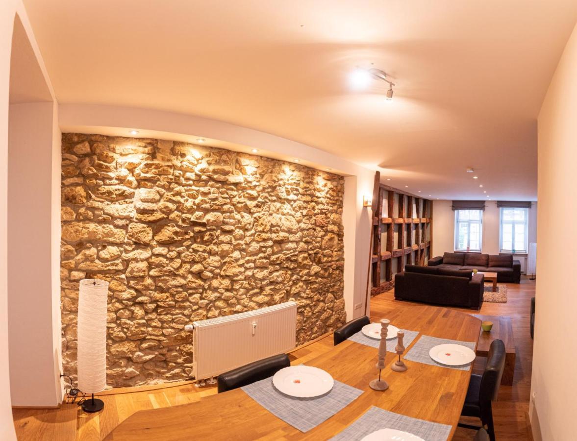 Designer Unterkunft In 15. Jahrhundert Altbau 75 M² Fuer Max. 4 Personen Eltville am Rhein Exterior foto