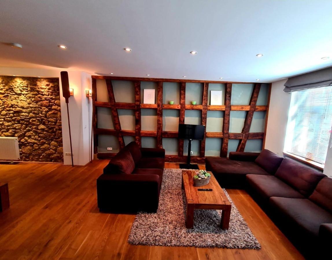 Designer Unterkunft In 15. Jahrhundert Altbau 75 M² Fuer Max. 4 Personen Eltville am Rhein Exterior foto