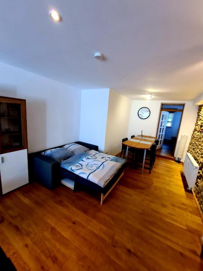 Designer Unterkunft In 15. Jahrhundert Altbau 75 M² Fuer Max. 4 Personen Eltville am Rhein Exterior foto